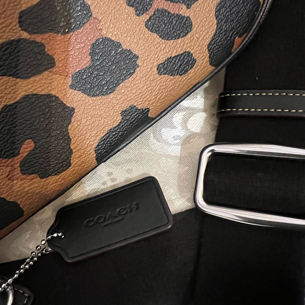 Like new Coach Leopard Print Crossbody Bag - Picture 5 of 5